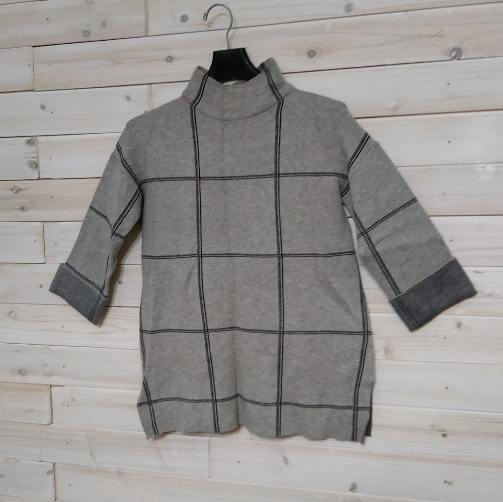 💕TAHARI 3/4 sleeve sweater